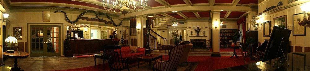 The Yankee Pedlar Inn Torrington Eksteriør bilde